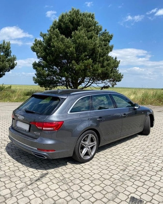 Audi A4 cena 96900 przebieg: 183200, rok produkcji 2019 z Warka małe 154